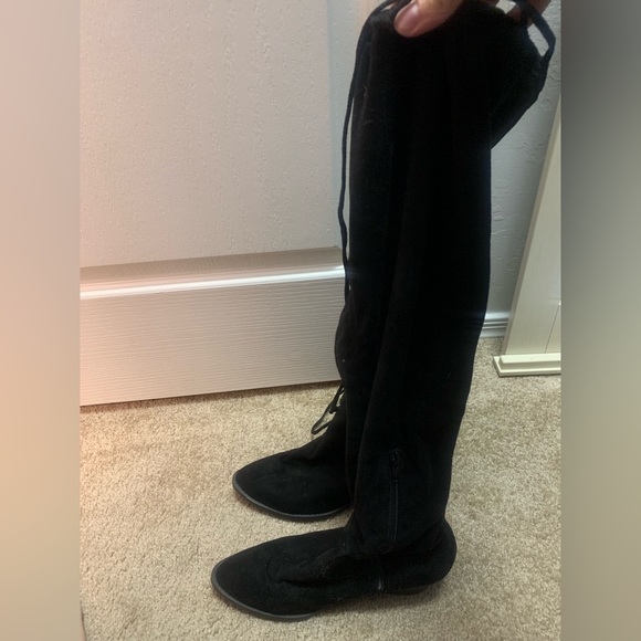 Tall boots - Picture 1 of 1
